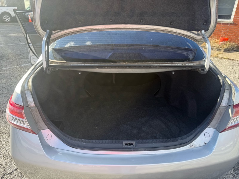 Toyota Camry Base 6-Spd AT 2011 Toyota Camry Base 6-Spd AT 2011