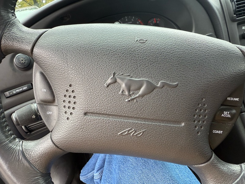 Ford Mustang GT convertible 2000 Ford Mustang GT convertible 2000