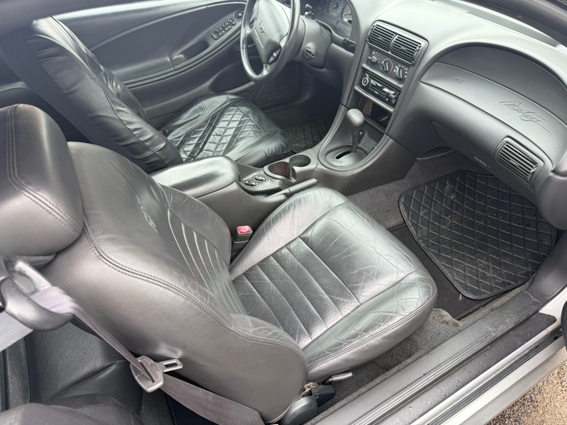 Ford Mustang GT convertible 2000 Ford Mustang GT convertible 2000