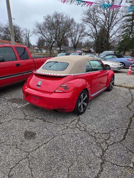 Volkswagen Beetle 2.0T Turbo Convertible 2013