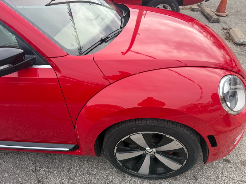 Volkswagen Beetle 2.0T Turbo Convertible 2013