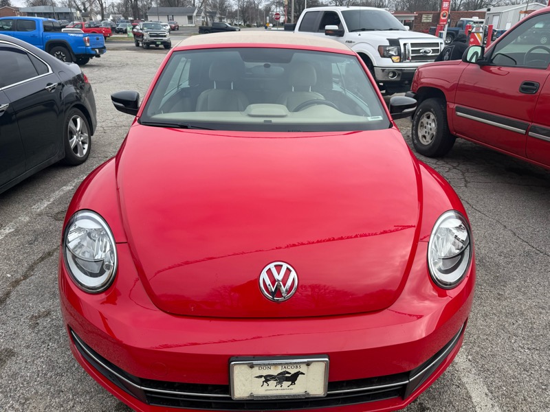 Volkswagen Beetle 2.0T Turbo Convertible 2013