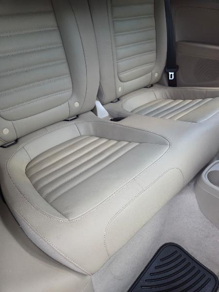 Volkswagen Beetle 2.0T Turbo Convertible 2013