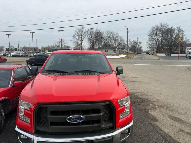 Ford F-150 2WD Reg Cab 122.5" XL 2017