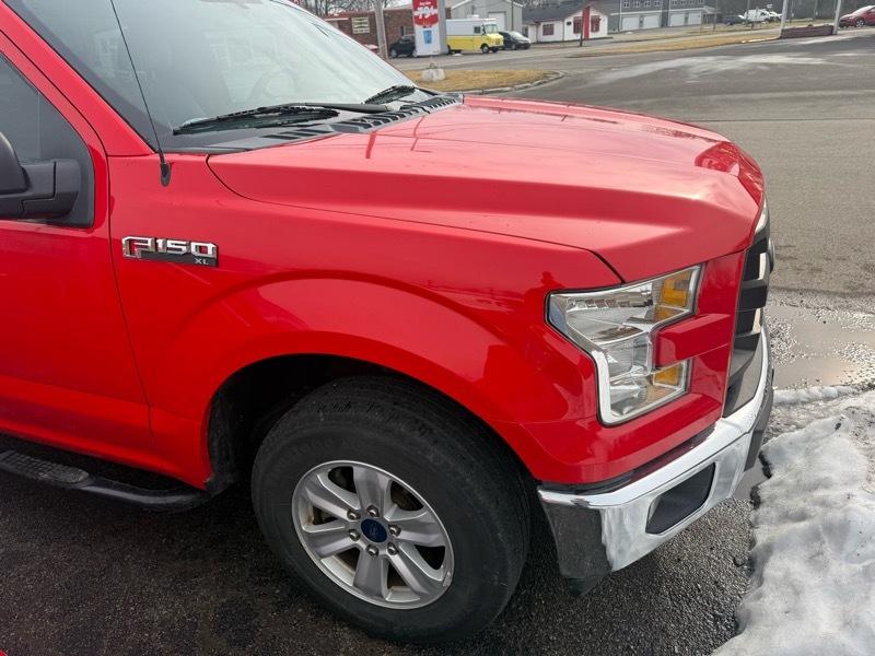 Ford F-150 2WD Reg Cab 122.5" XL 2017