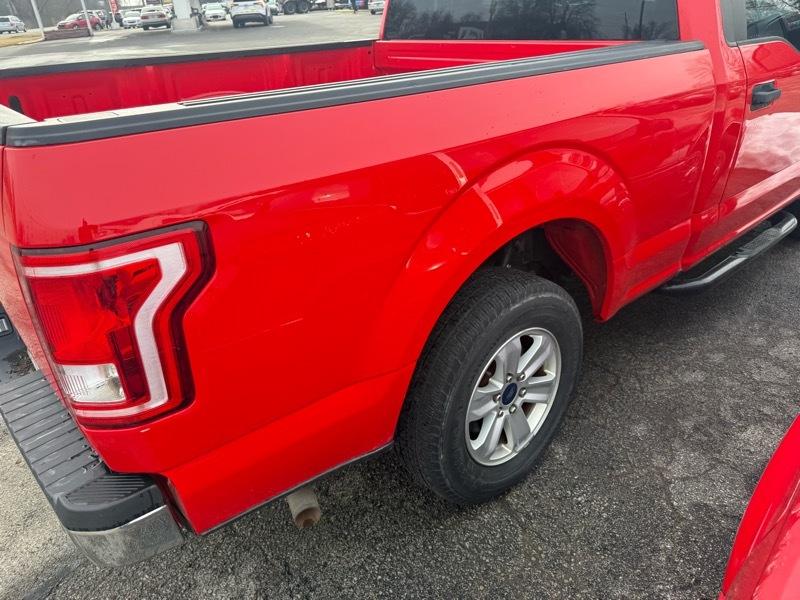 Ford F-150 2WD Reg Cab 122.5" XL 2017