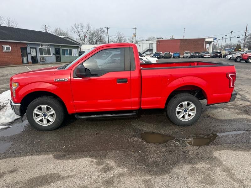 Ford F-150 2WD Reg Cab 122.5" XL 2017