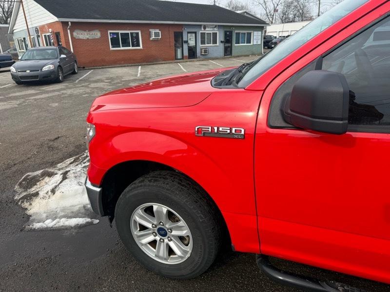 Ford F-150 2WD Reg Cab 122.5" XL 2017