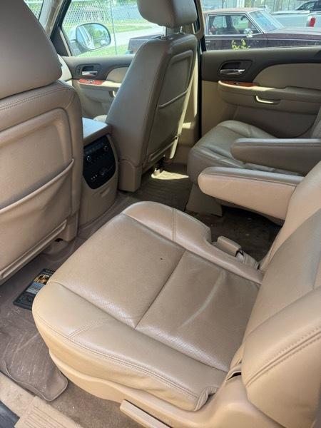 GMC Yukon XL SLT 1/2 Ton 4WD 2013