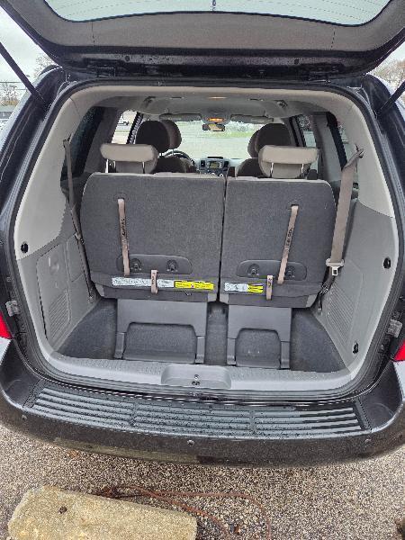 Kia Sedona LX LWB 2014