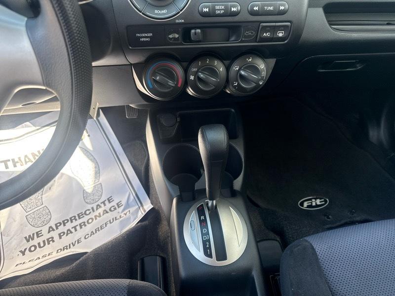 Honda Fit 5-Speed AT 2008