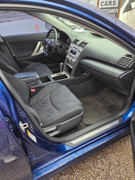 Toyota Camry Base 6-Spd AT 2011