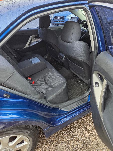 Toyota Camry Base 6-Spd AT 2011