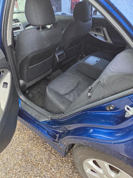 Toyota Camry Base 6-Spd AT 2011