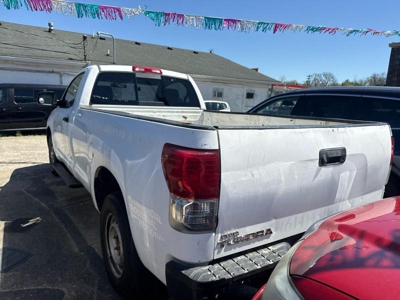 Toyota Tundra Tundra-Grade 4.0L Long Bed 2WD 2011