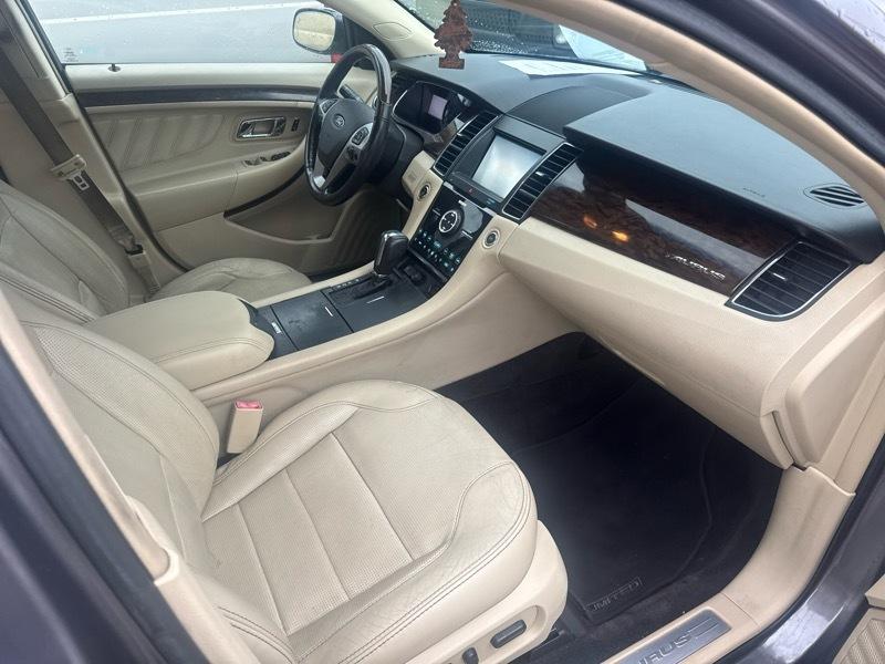 Ford Taurus Limited AWD 2013