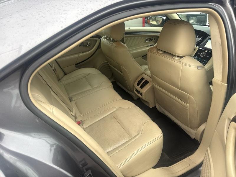 Ford Taurus Limited AWD 2013