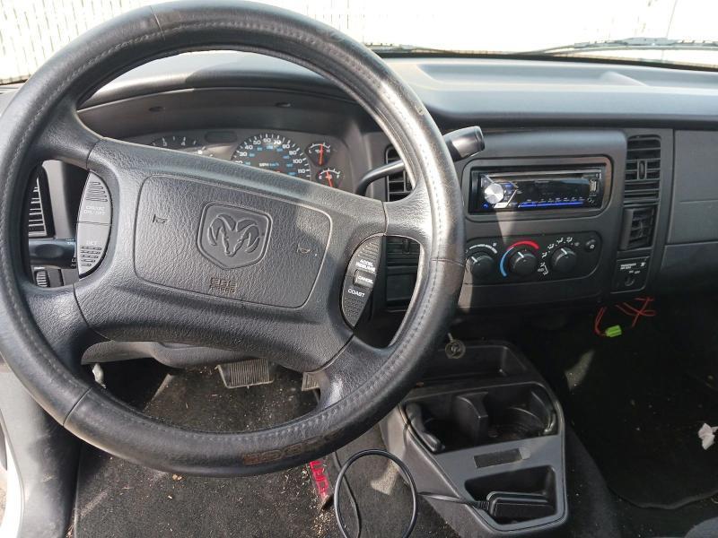 Dodge Dakota SLT Club Cab 2WD 2002