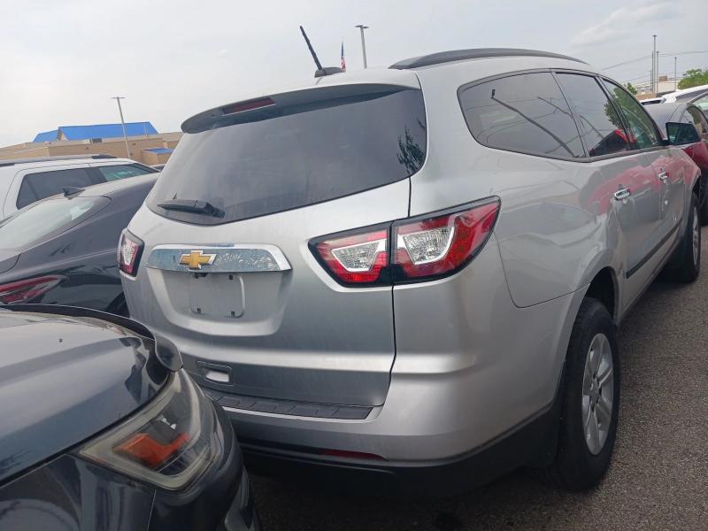 Chevrolet Traverse LS FWD w/PDC 2017