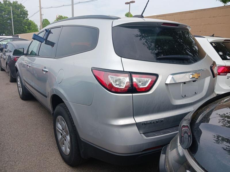 Chevrolet Traverse LS FWD w/PDC 2017