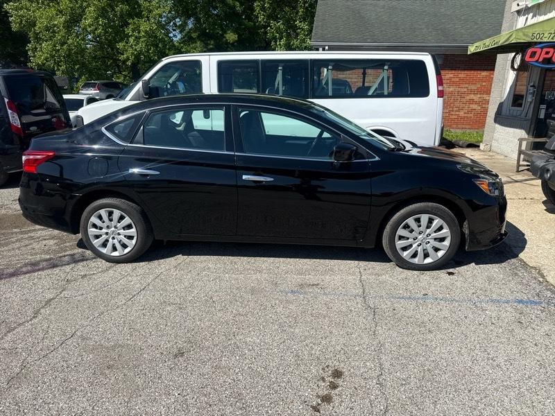 Nissan Sentra S CVT 2019