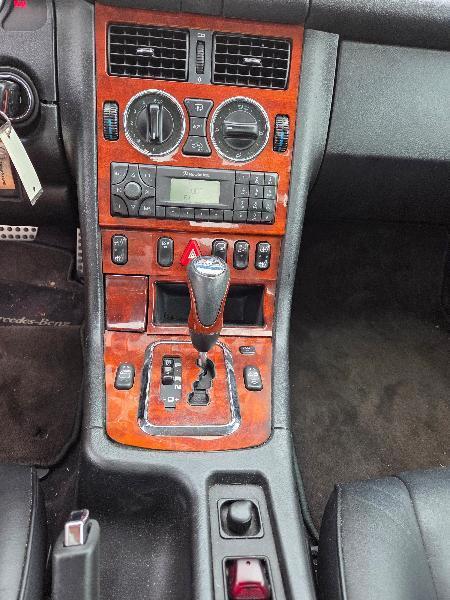 Mercedes-Benz SLK SLK320 2004
