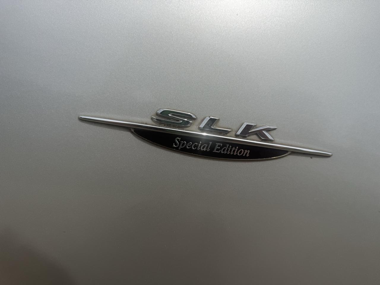 Mercedes-Benz SLK  2004
