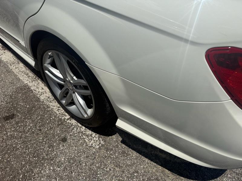 Mercedes-Benz C-Class C250 Luxury Sedan 2012