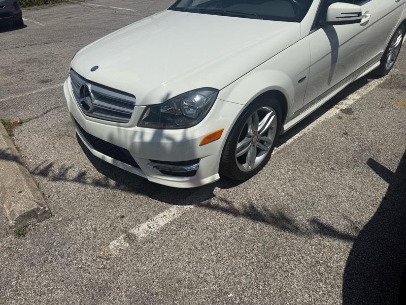 Mercedes-Benz C-Class C250 Luxury Sedan 2012