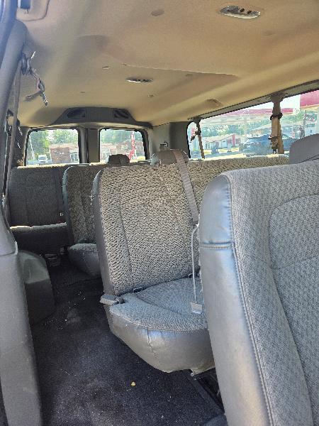 Chevrolet Express LT 3500 Extended 2010