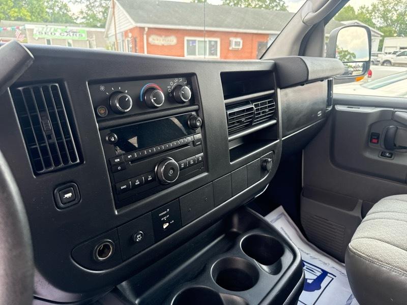 Chevrolet Express LT 3500 Extended 2010