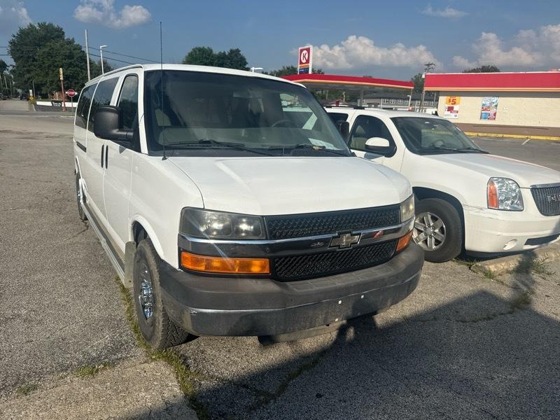 Chevrolet Express RWD 3500 155" LT 2010
