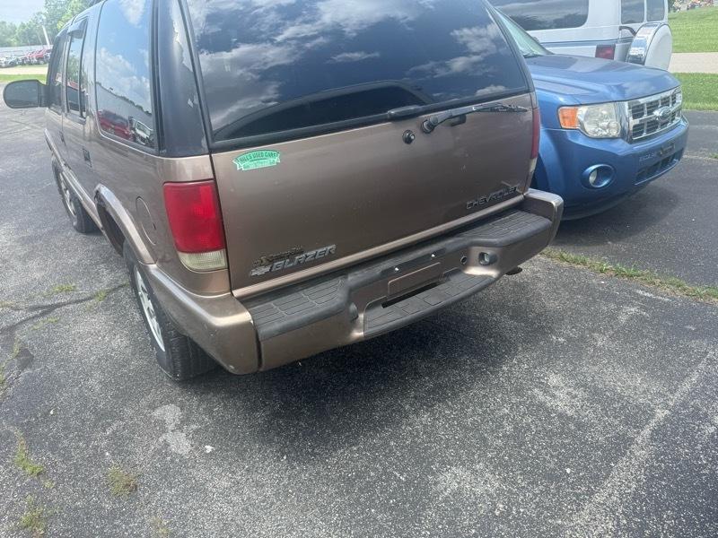Chevrolet Blazer 4-Door 4WD LS 2003