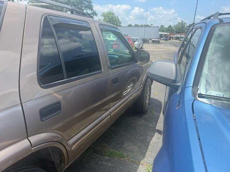 Chevrolet Blazer 4-Door 4WD LS 2003