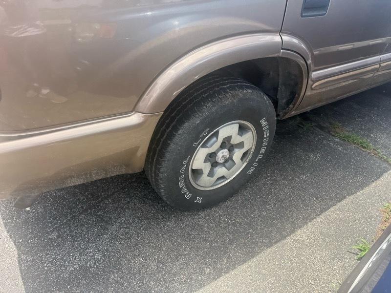 Chevrolet Blazer 4-Door 4WD LS 2003