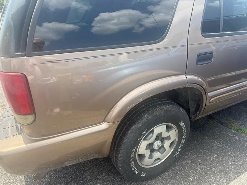 Chevrolet Blazer 4-Door 4WD LS 2003