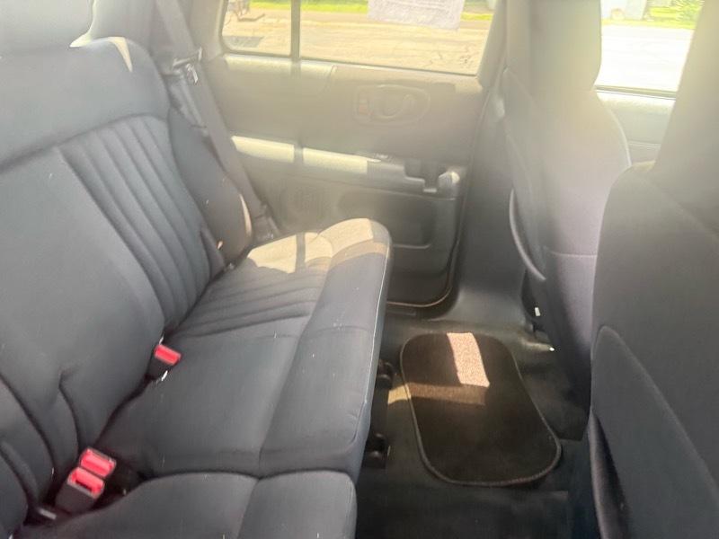 Chevrolet Blazer 4-Door 4WD LS 2003