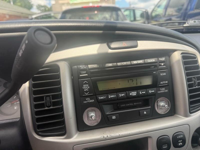 Mazda Tribute LX 4WD 2004