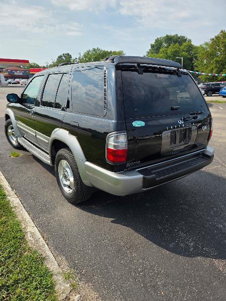 Infiniti QX4 Base 2000