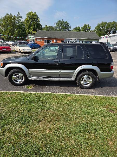 Infiniti QX4 Base 2000