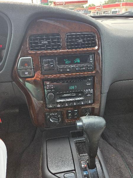 Infiniti QX4 Base 2000