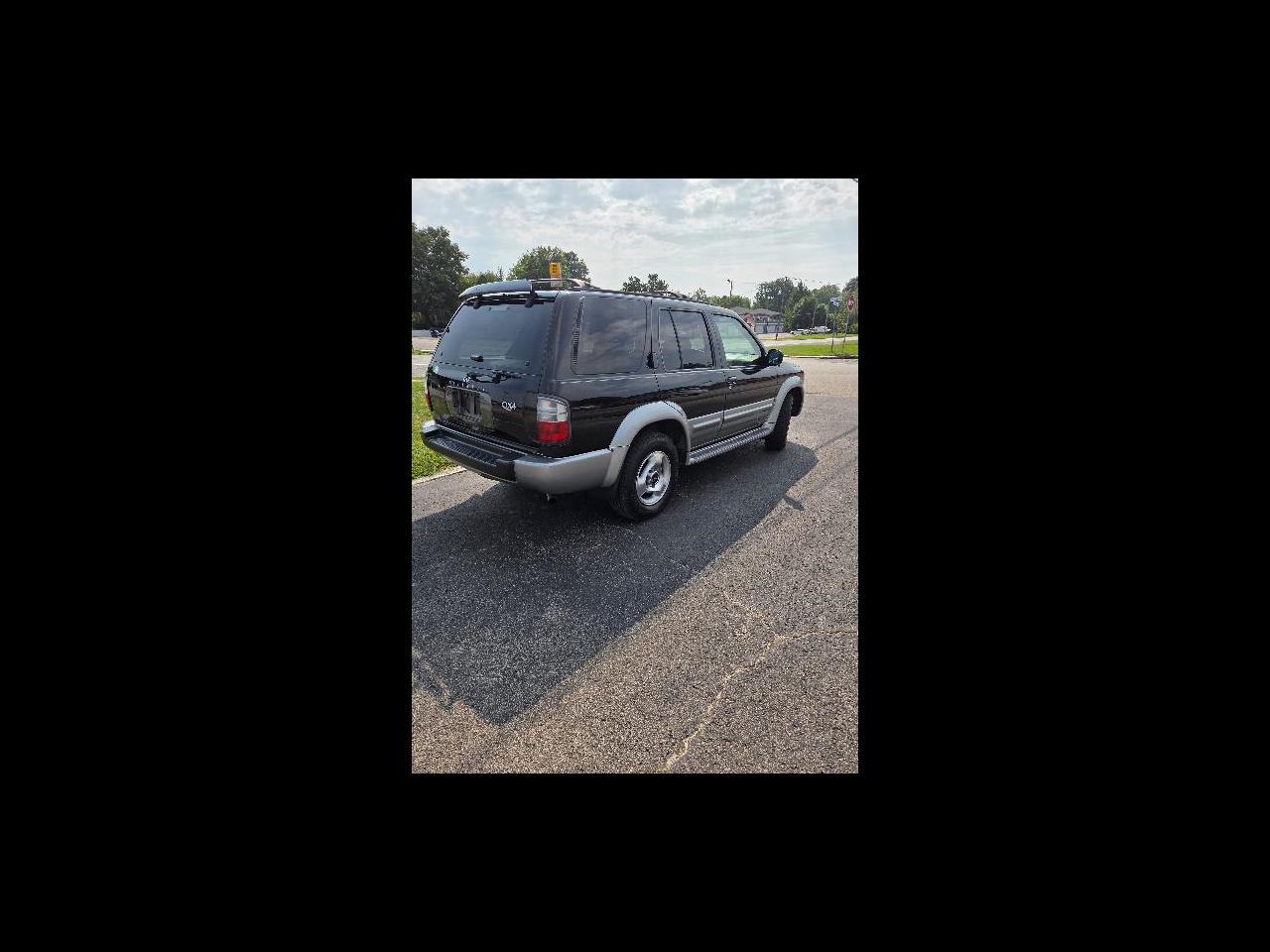Infiniti QX4 4dr SUV Luxury 4WD 2000