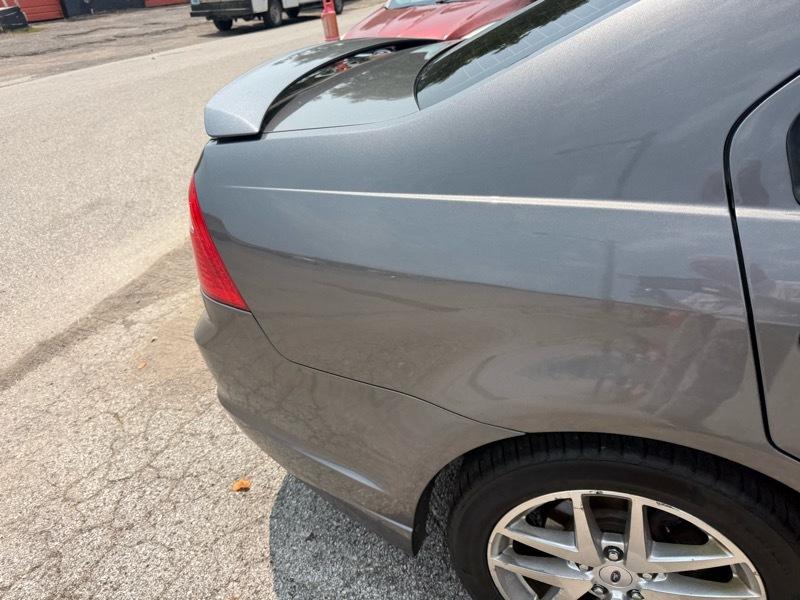 Ford Fusion 4dr Sdn SEL FWD 2010