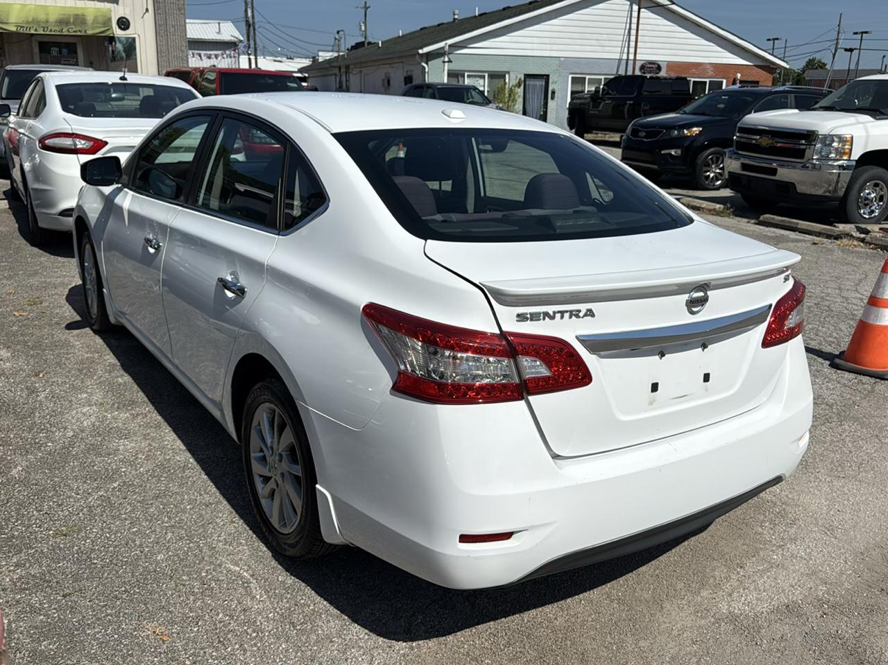 Nissan Sentra 4dr Sdn I4 CVT SV 2015