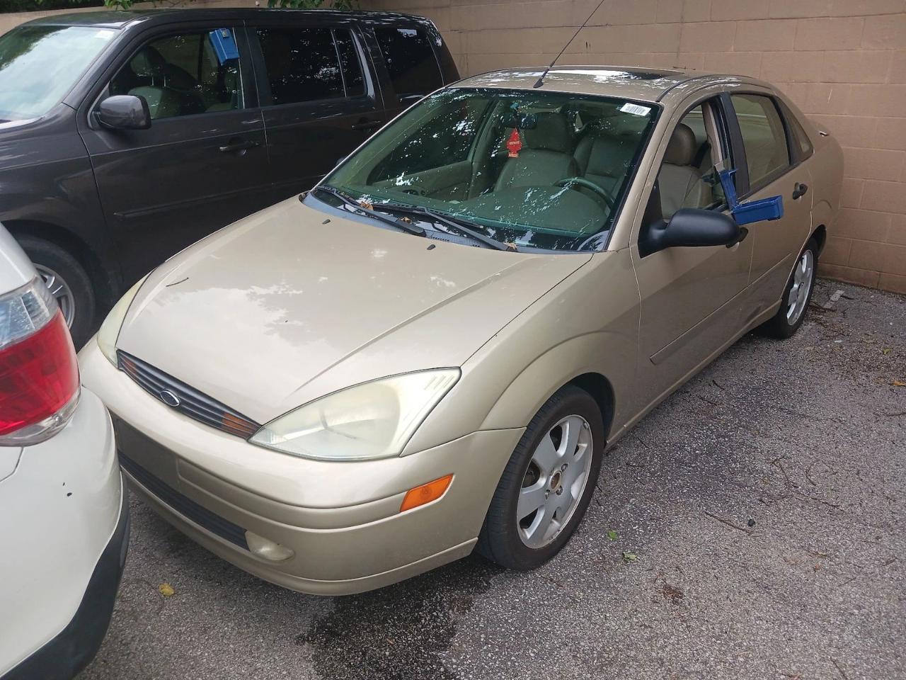 Ford Focus 4dr Sdn ZTS 2002