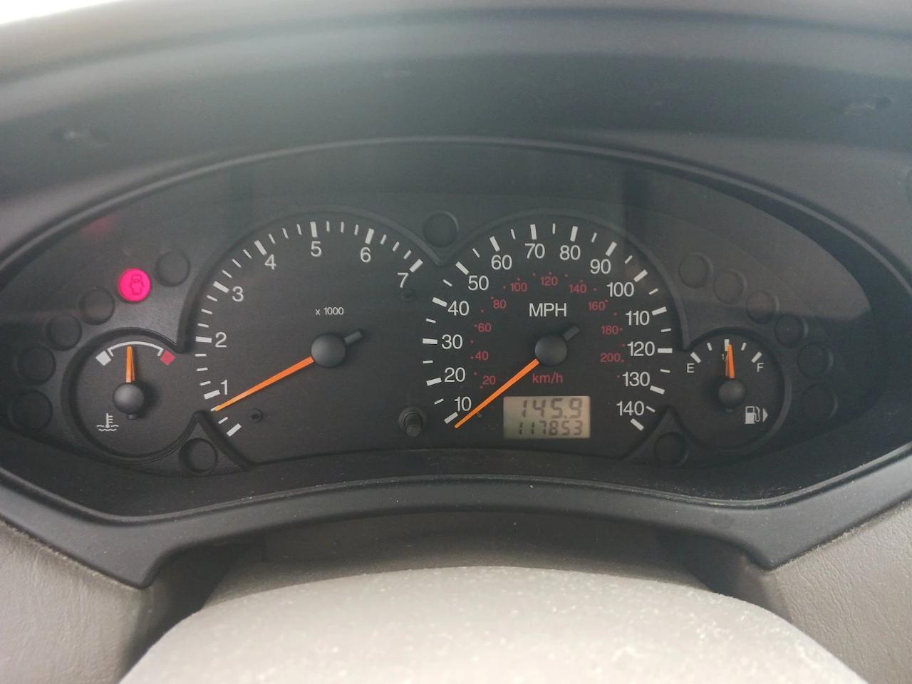 Ford Focus 4dr Sdn ZTS 2002