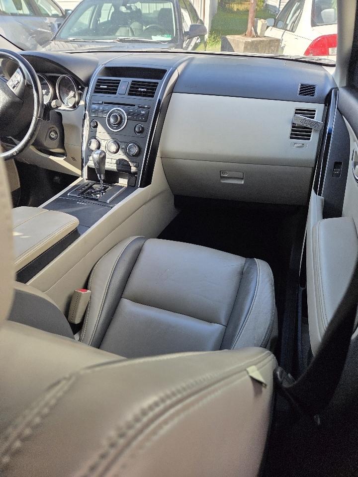 Mazda CX-9 FWD 4dr Touring 2010
