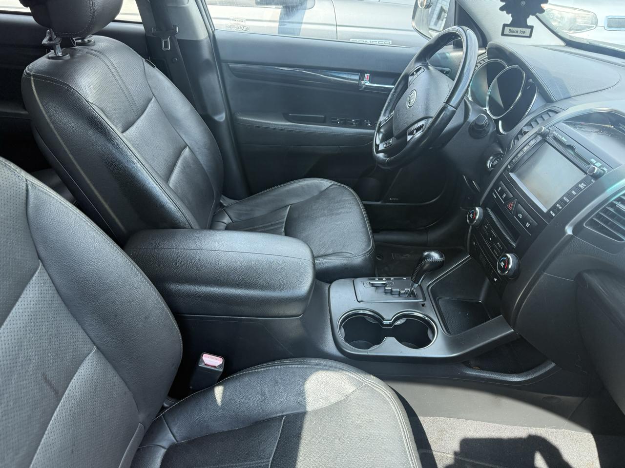 Kia Sorento 2WD 4dr V6 SX 2013