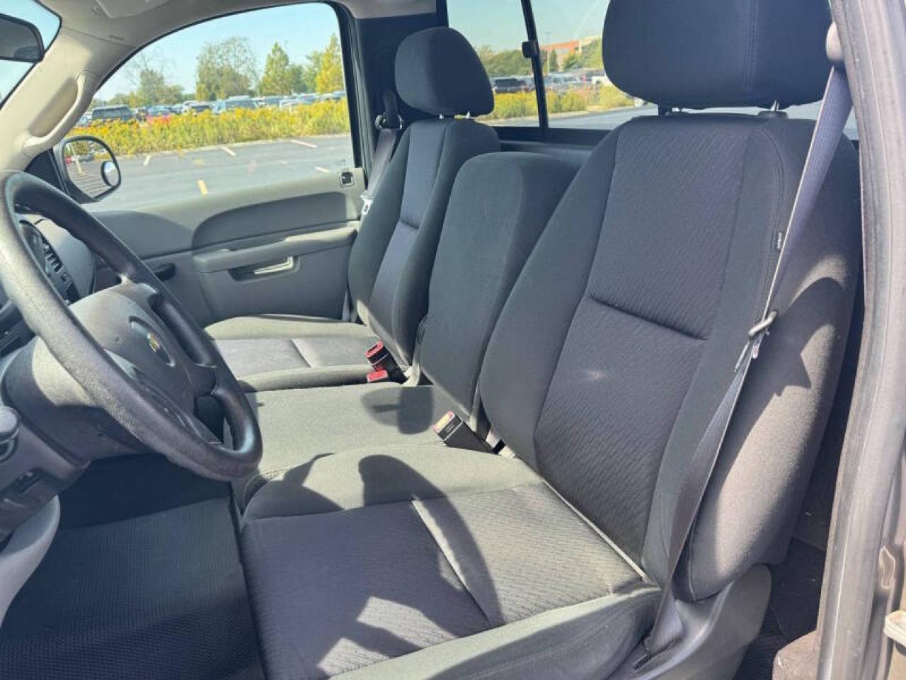 Chevrolet Silverado 1500 2WD Reg Cab 133.0" Work Truck 2013