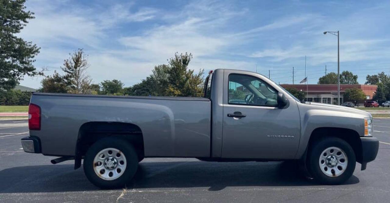 Chevrolet Silverado 1500 2WD Reg Cab 133.0" Work Truck 2013